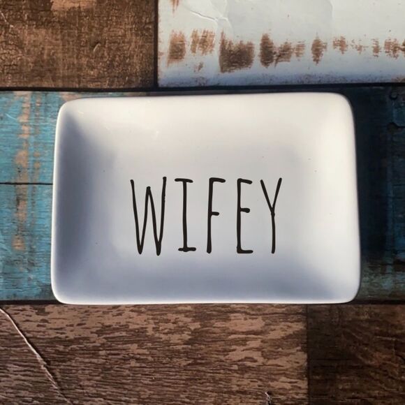 Custom, Hubby & Wifey, Ceramic Bath Trinket Tray, NEW - Picture 4 of 8